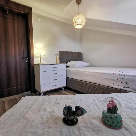 Apartmán 4+1 Spacious With Sea View. 5 Minutes From The Beach