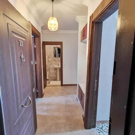 4+1 Spacious With Sea View. 5 Minutes From The Beach Apartmán